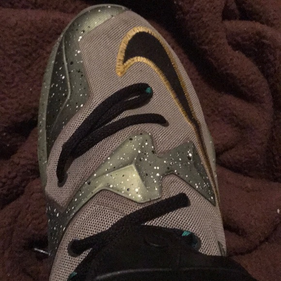 LeBron XIII AS Alligator Black Multi Color - Picture 4 of 6